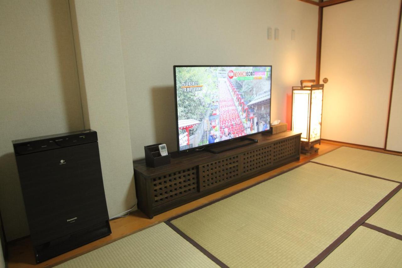 Guest House Futaba Осака Экстерьер фото